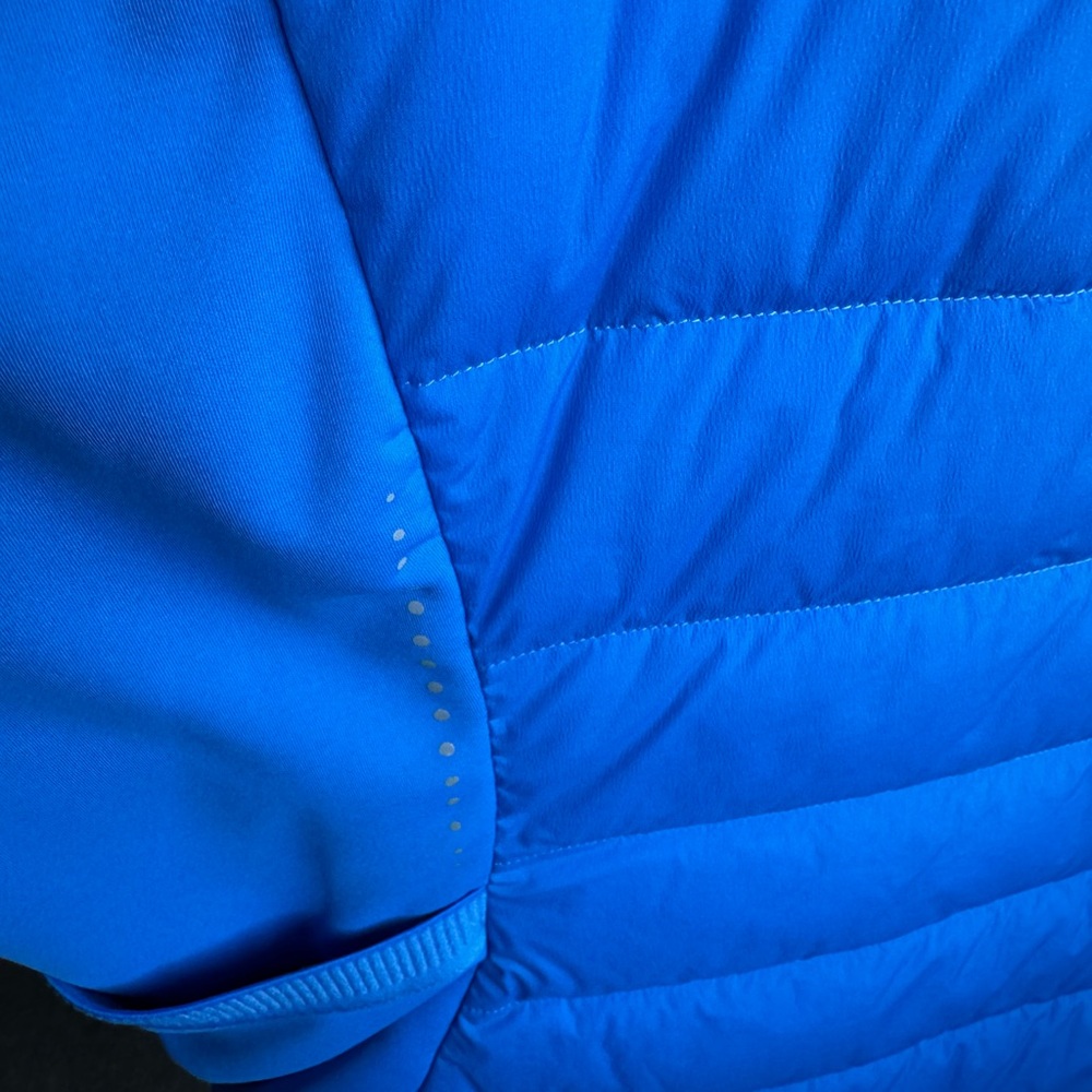 Lululemon Down for it All Blue Puffer Vest - Picture 6 of 6